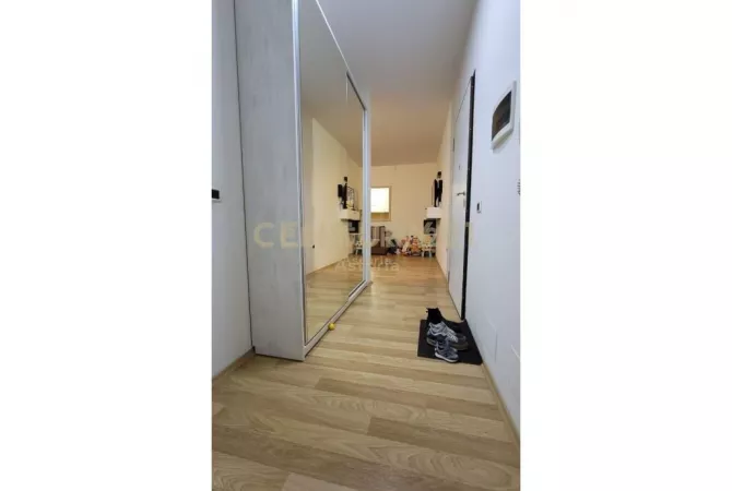 Shtepi me qera Apartament ne Tirane, 1+1, Mobilimi E mobiluar, Pagesa 500  Euro.