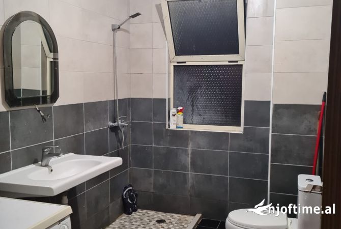 Shtepi me qera 2+1 ne Tirane - 470 Euro