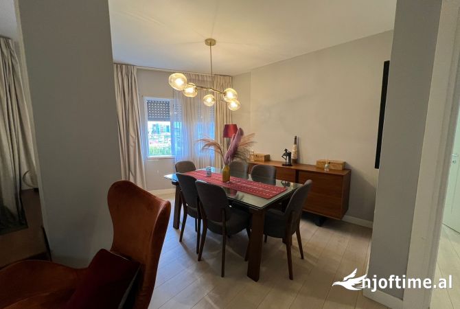 Shtepi me qera 2+1 ne Tirane - 700 Euro