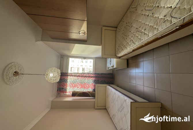 Shtepi me qera 2+1 ne Tirane - 450 Euro