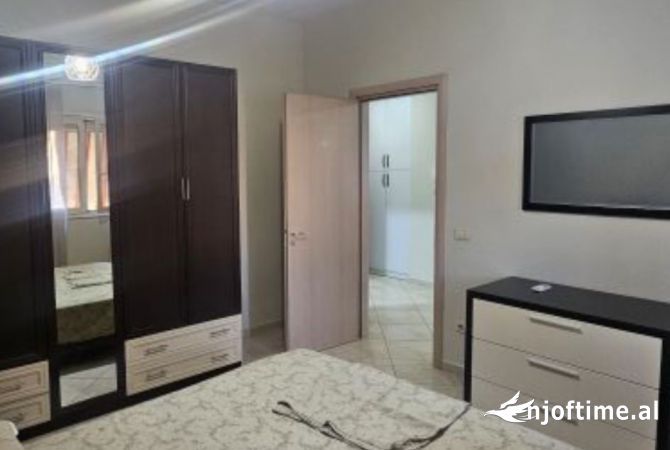 Shtepi me qera 1+1 ne Tirane - 450 Euro
