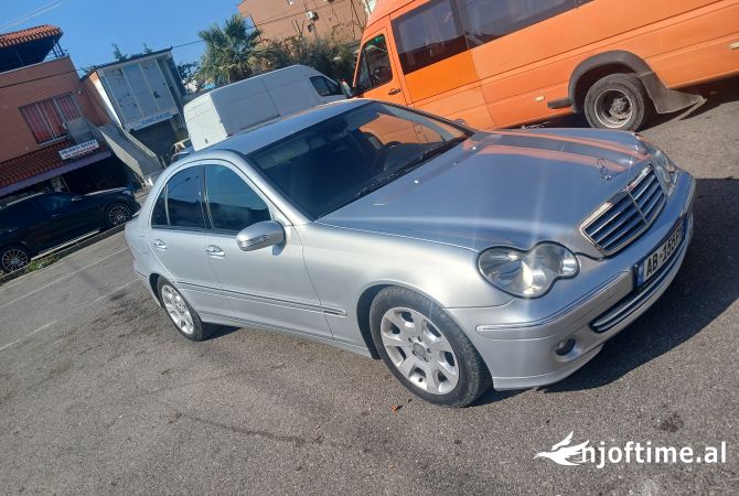 Cars for sale in Kavaja - 550,000 Leke