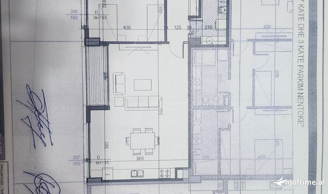 Shtepi ne shitje Apartament ne Tirane, 2+1, Mobilimi Bosh, pa mobiluar, Pagesa 176,400  Euro.