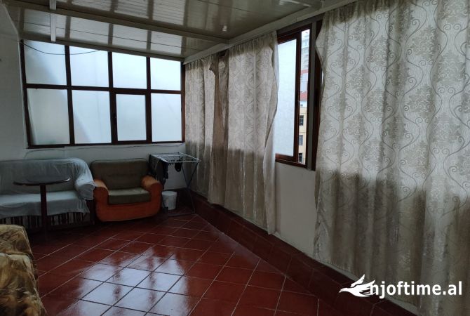 Shtepi ne shitje 1+1 ne Tirane - 120,000 Euro