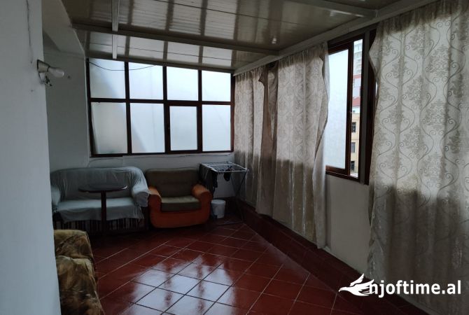 Shtepi ne shitje 1+1 ne Tirane - 120,000 Euro