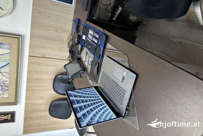 Servizio Auto a Argirocastro - 150 Euro