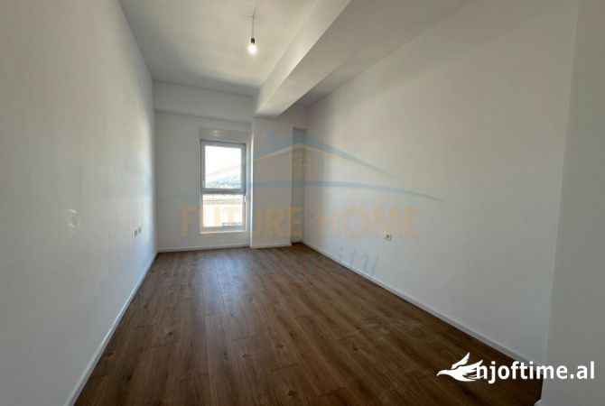 Shtepi ne shitje Apartament ne Tirane, 1+1, Mobilimi Bosh, pa mobiluar, Pagesa 83,000  Euro.