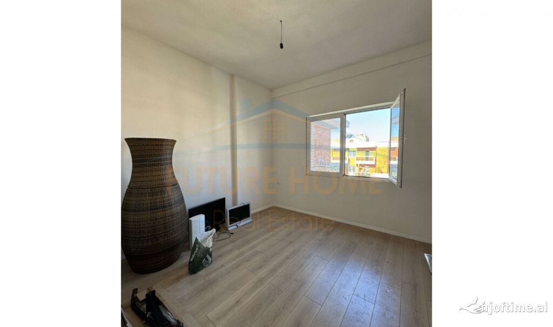 Shtepi me qera Apartament ne Tirane, 1+1, Mobilimi Bosh, pa mobiluar, Pagesa 400  Euro.