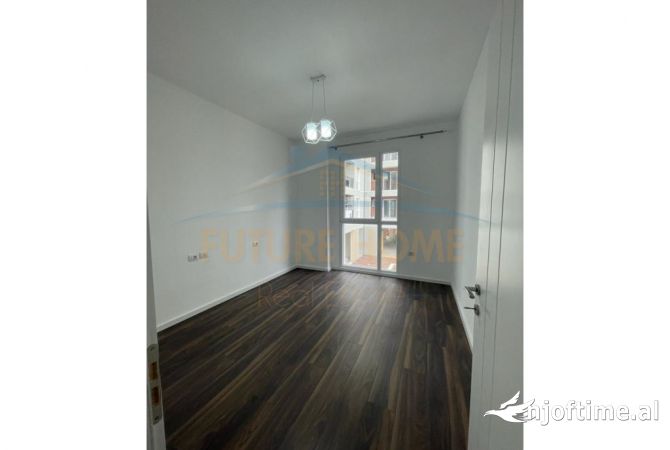 Shtepi me qera 2+1 ne Tirane - 550 Euro