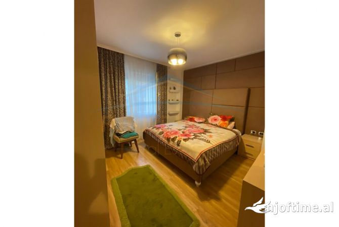 Shtepi ne shitje 2+1 ne Tirane - 225,000 Euro