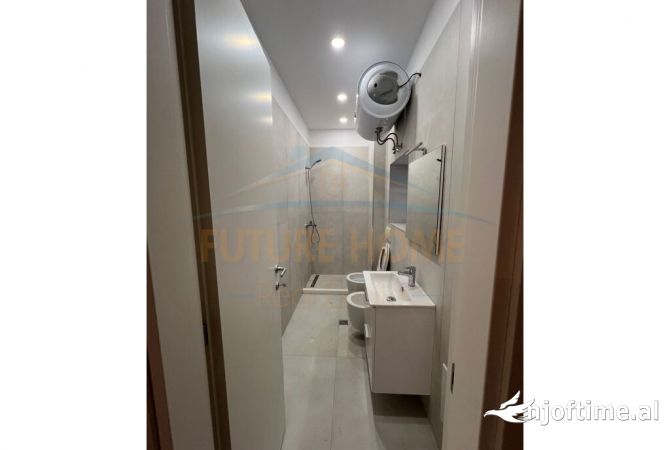Shtepi me qera 2+1 ne Tirane - 950 Euro