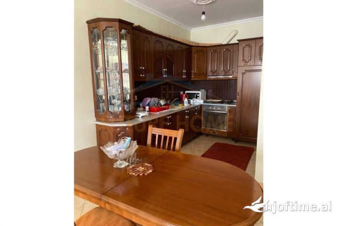 Shtepi ne shitje 2+1 ne Tirane - 155,000 Euro