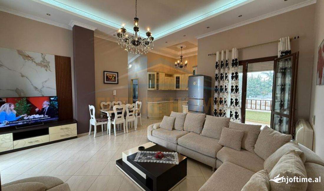 Shtepi me qera Apartament ne Tirane, 2+1, Mobilimi E mobiluar, Pagesa 800  Euro.