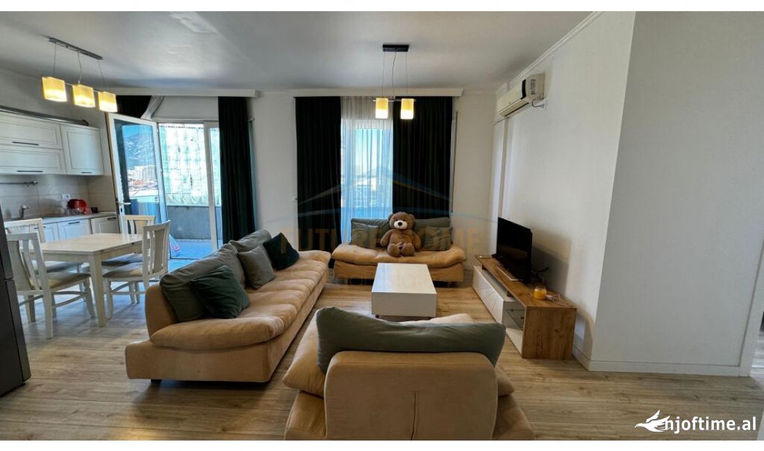 Shtepi ne shitje Apartament ne Tirane, 2+1, Mobilimi E mobiluar, Pagesa 210,000  Euro.