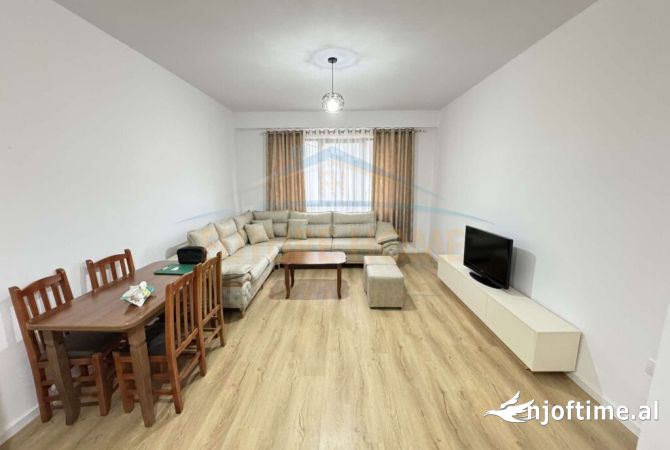 Shtepi me qera Apartament ne Tirane, 1+1, Mobilimi E mobiluar, Pagesa 430  Euro.