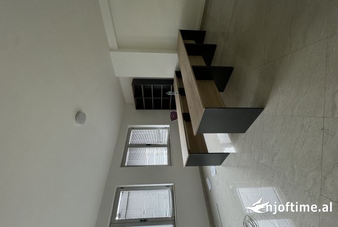Shtepi me qera 2+1 ne Tirane - 2,000 Euro