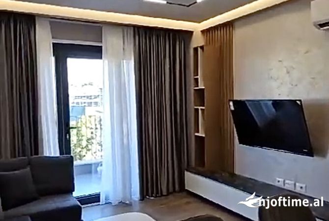 Casa in affitto 3+1 a Tirana - 1,000 Euro