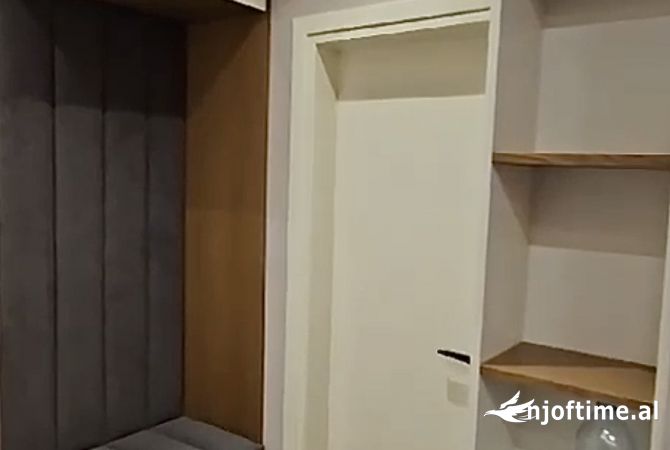 Shtepi me qera Apartament ne Tirane, 3+1, Mobilimi E mobiluar, Pagesa 1,000  Euro.