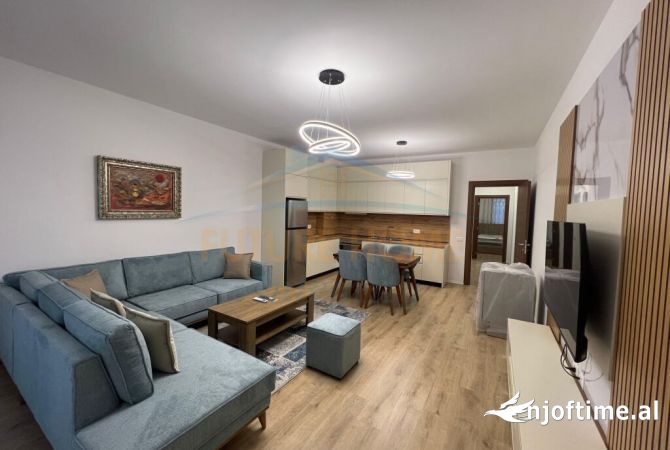 Shtepi me qera Apartament ne Tirane, 2+1, Mobilimi E mobiluar, Pagesa 800  Euro.