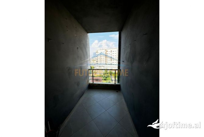 Shtepi me qera Apartament ne Tirane, 2+1, Mobilimi E mobiluar, Pagesa 450  Euro.