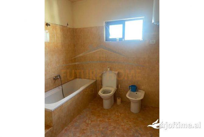 Shtepi me qera 1+1 ne Tirane - 400 Euro