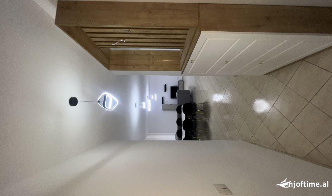 Shtepi me qera Apartament ne Tirane, 2+1, Mobilimi E mobiluar, Pagesa 600  Euro.