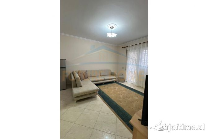 Shtepi me qera Apartament ne Tirane, 1+1, Mobilimi E mobiluar, Pagesa 500  Euro.