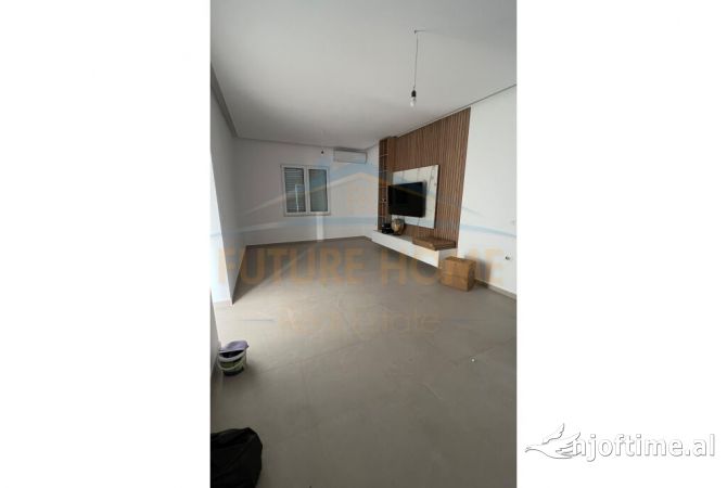 Shtepi me qera Apartament ne Tirane, 2+1, Mobilimi E mobiluar, Pagesa 520  Euro.