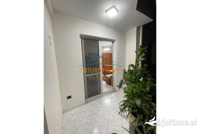 Shtepi me qera Apartament ne Tirane, 1+1, Mobilimi E mobiluar, Pagesa 550  Euro.