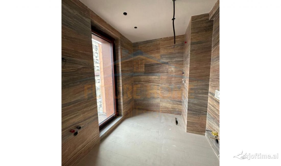 Shtepi ne shitje Apartament ne Tirane, 1+1, Mobilimi Bosh, pa mobiluar, Pagesa 205,260  Euro.