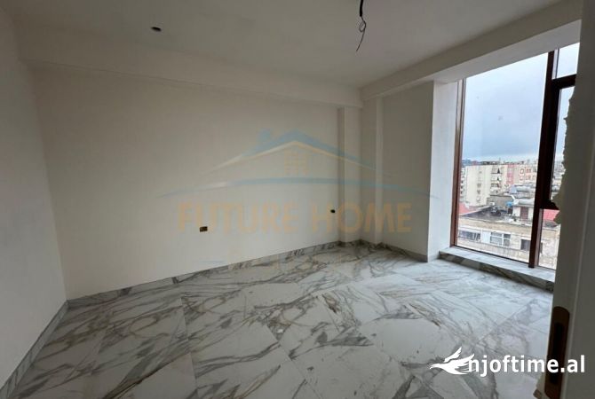 Shtepi ne shitje Apartament ne Tirane, 1+1, Mobilimi Bosh, pa mobiluar, Pagesa 205,260  Euro.