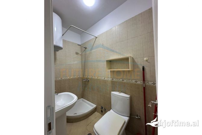 Shtepi ne shitje Apartament ne Tirane, 1+1, Mobilimi Bosh, pa mobiluar, Pagesa 119,000  Euro.