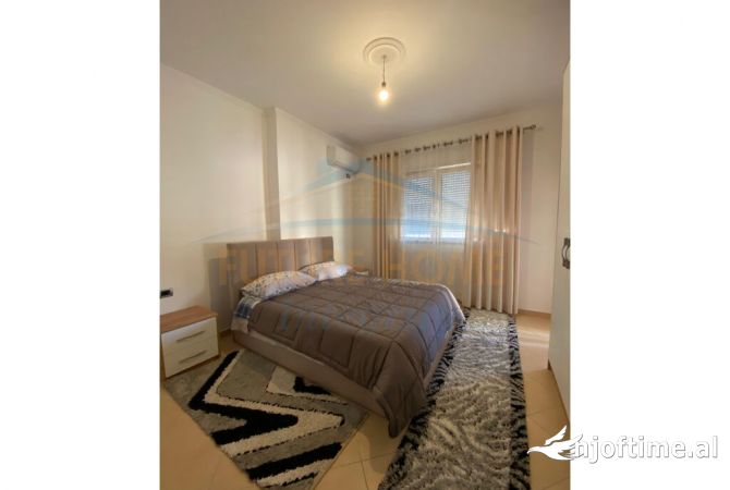 Shtepi me qera Apartament ne Tirane, 1+1, Mobilimi E mobiluar, Pagesa 400  Euro.