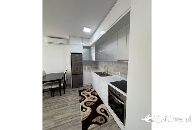 Shtepi me qera Apartament ne Tirane, 1+1, Mobilimi E mobiluar, Pagesa 450  Euro.