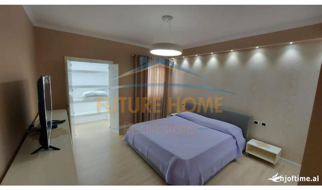 Shtepi me qera Apartament ne Tirane, 1+1, Mobilimi E mobiluar, Pagesa 2,200  Euro.