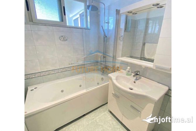 Shtepi me qera Apartament ne Tirane, 2+1, Mobilimi E mobiluar, Pagesa 900  Euro.