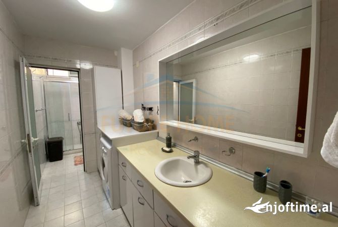 Shtepi me qera 2+1 ne Tirane - 700 Euro