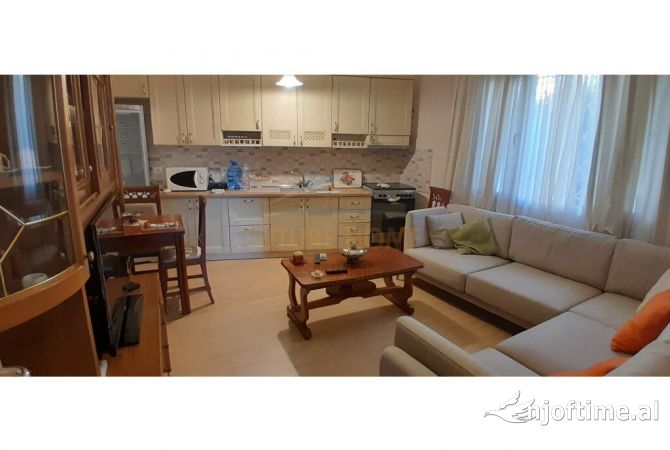 Shtepi me qera 1+1 ne Tirane - 650 Euro