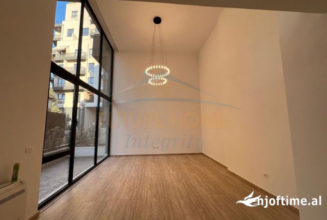 Shtepi me qera Duplex(shtepi me 2 kate) ne Tirane, 2+1, Mobilimi Bosh, pa mobiluar, Pagesa 900  Euro.