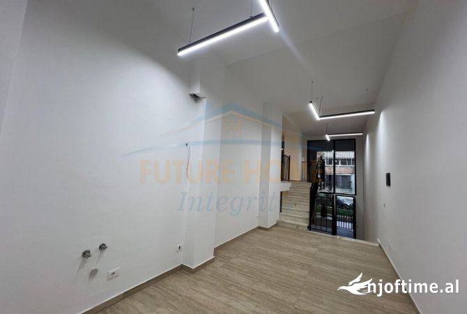 Shtepi me qera 2+1 ne Tirane - 1,000 Euro