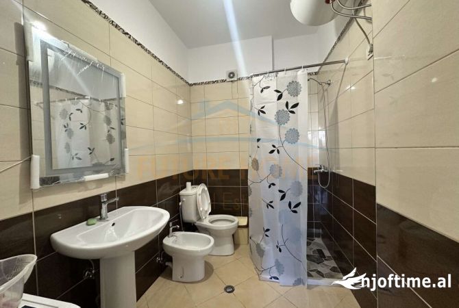 Shtepi me qera Apartament ne Tirane, 2+1, Mobilimi E mobiluar, Pagesa 500  Euro.