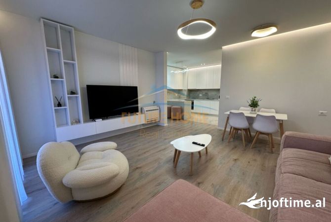 Shtepi me qera 2+1 ne Tirane - 1,350 Euro