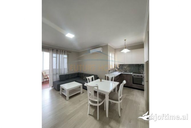 Shtepi me qera Apartament ne Tirane, 1+1, Mobilimi E mobiluar, Pagesa 700  Euro.
