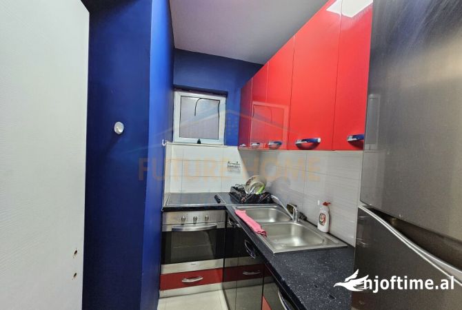 Shtepi me qera Shtepi Private ne Tirane, 4+1, Mobilimi E mobiluar, Pagesa 800  Euro.