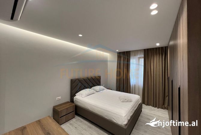 Shtepi me qera Vila Luksoze ne Tirane, 2+1, Mobilimi E mobiluar, Pagesa 800  Euro.