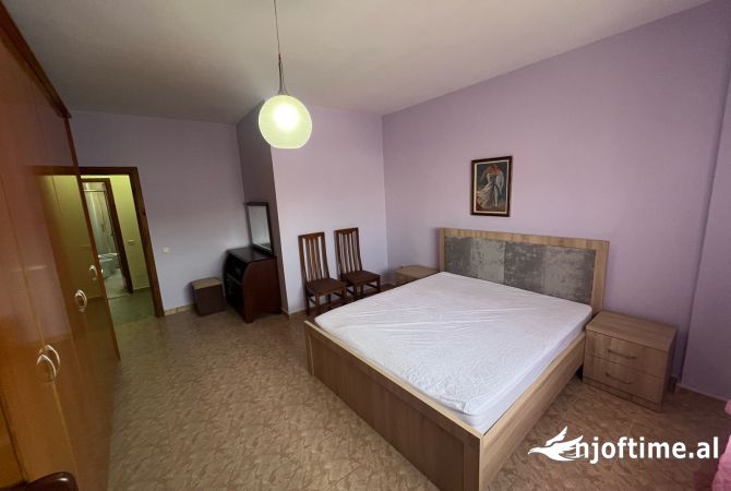 Shtepi me qera 2+1 ne Tirane - 550 Euro
