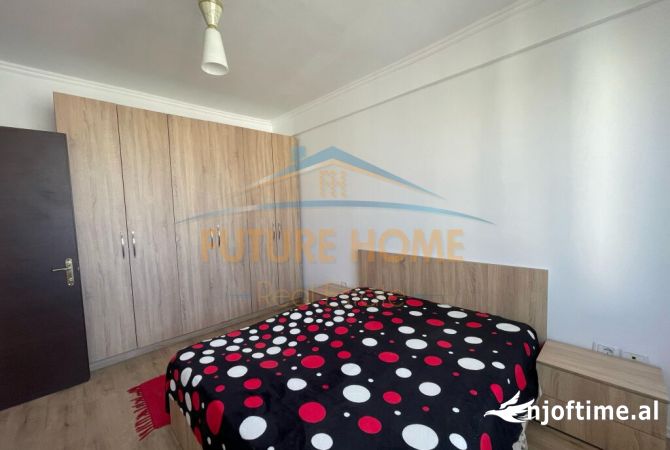 Shtepi ne shitje Apartament ne Tirane, 1+1, Mobilimi Pjeserisht e mobiluar, Pagesa 78,900  Euro.