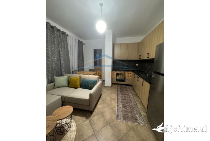 Shtepi me qera Apartament ne Tirane, 1+1, Mobilimi E mobiluar, Pagesa 500  Euro.