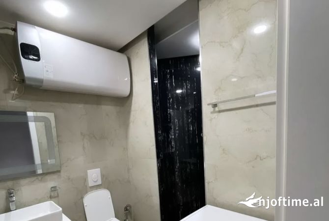 Shtepi ne shitje Apartament ne Tirane, 2+1, Mobilimi E mobiluar, Pagesa 145,000  Euro.