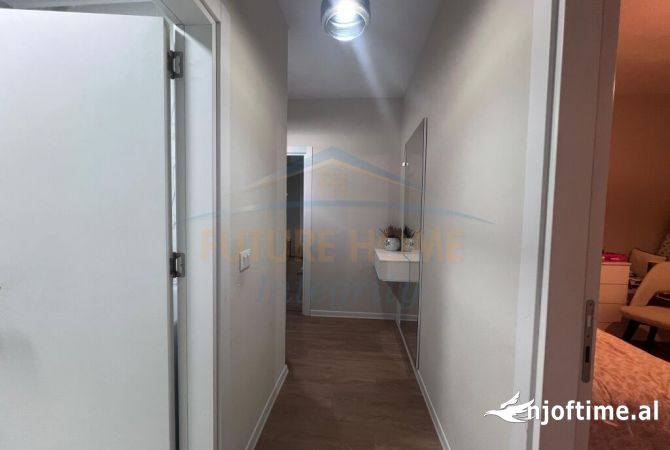Shtepi ne shitje Apartament ne Tirane, 2+1, Mobilimi E mobiluar, Pagesa 153,000  Euro.